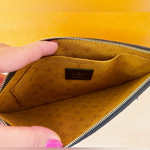 Authentic Louis Vuitton Limited Edition Caramel & Black Pochette Clutch Bag - Picture 6 of 12